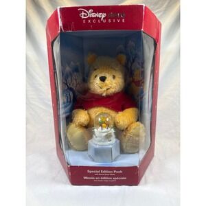 Disney Store Exclusive Special Edition Holiday Winnie the Pooh 2002 Snow Globe